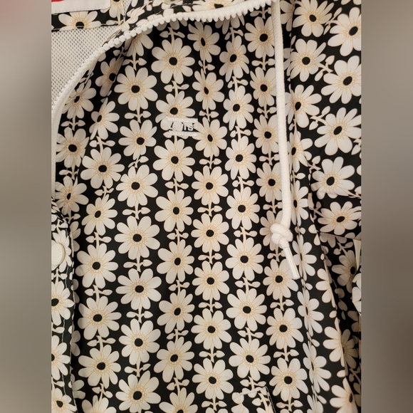 Levi's Daisy Flower Print Rain Windbreaker Jacket NWOT - Picture 7 of 10